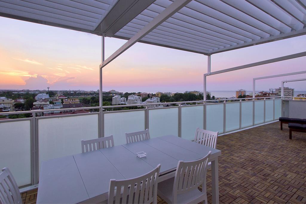 Ferienwohnung Attico Stema Luxury Misano Adriatico Exterior foto